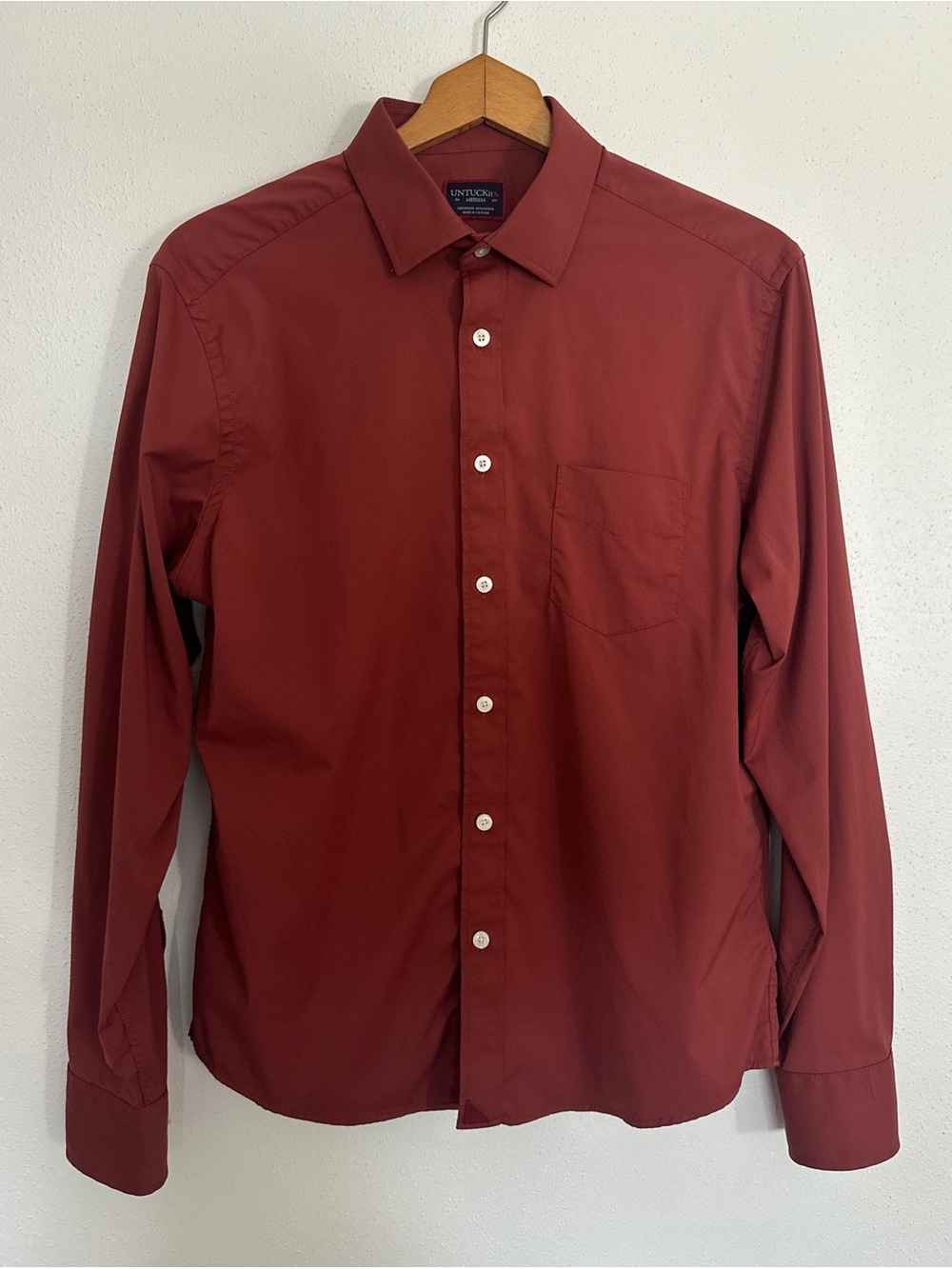 UNTUCKit Gironde Red Long Sleeve Button Down Shirt Medium Regular Fit